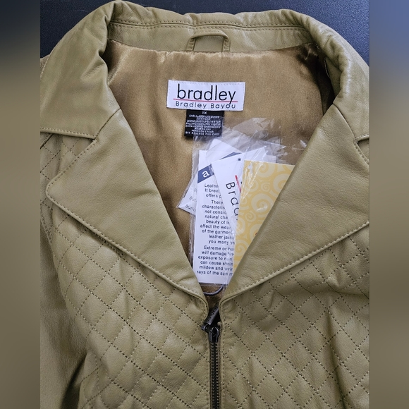 NWT - Leather "Bradley Bayou" Green Zippered Jacket - Size 1X - Picture 8 of 13